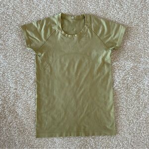 Lululemon Swiftly Tech Short Sleeve Shirt